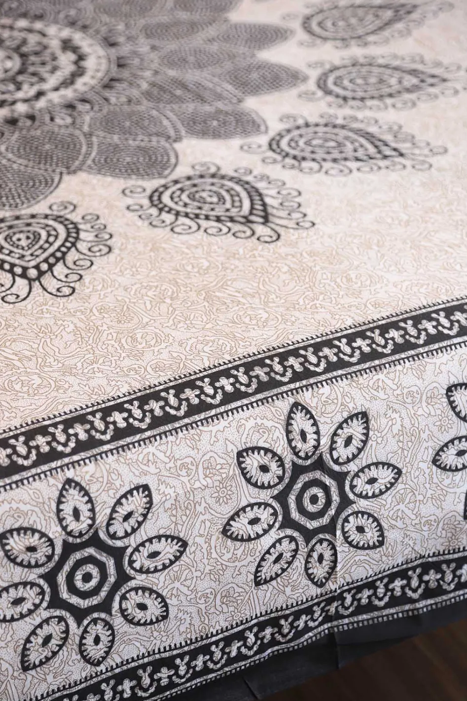 Hot Aditya Bedspread Bedding
