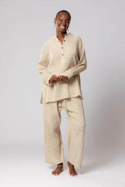 Discount Avery Top Tops & Shirts