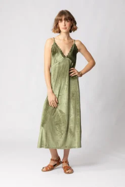 New Azurite Slip Free Size|Dresses