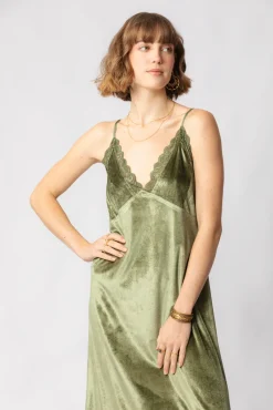 New Azurite Slip Free Size|Dresses