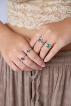 Hot Black Onyx Betty Oval Ring Rings