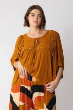 Best Fenix Top Tops & Shirts