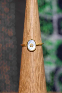 Hot Gold Marina Shell Ring Rings