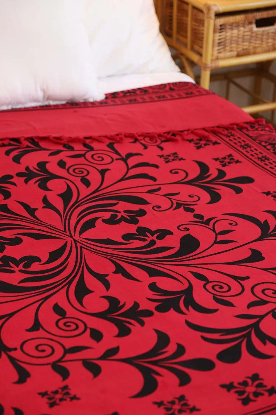 Clearance Ishaan Bedspread Bedding