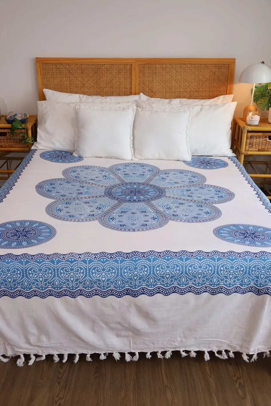 New Kalika Bedspread Bedding
