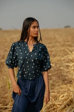 Discount Magnolia Top Tops & Shirts