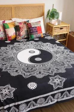 Clearance Nisha Bedspread Bedding