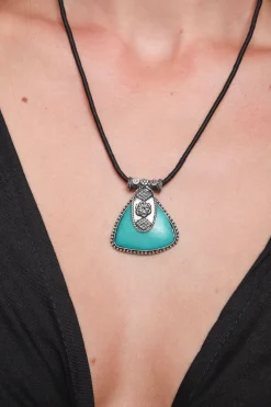 New Pamira Pendant Necklace Fashion Jewellery