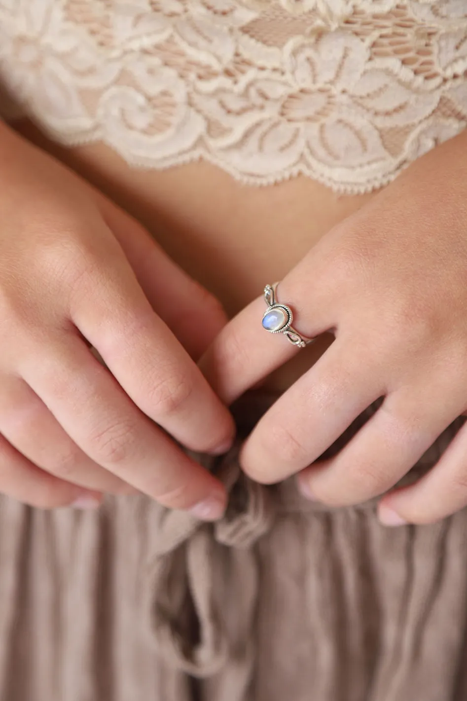 New Rainbow Moonstone Miki Oval Ring Rings