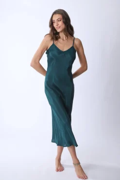 Hot Ruby Slip Free Size|Dresses