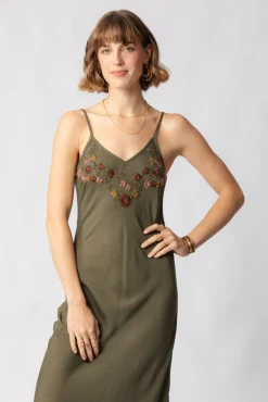Sale Ruby Slip Free Size|Dresses