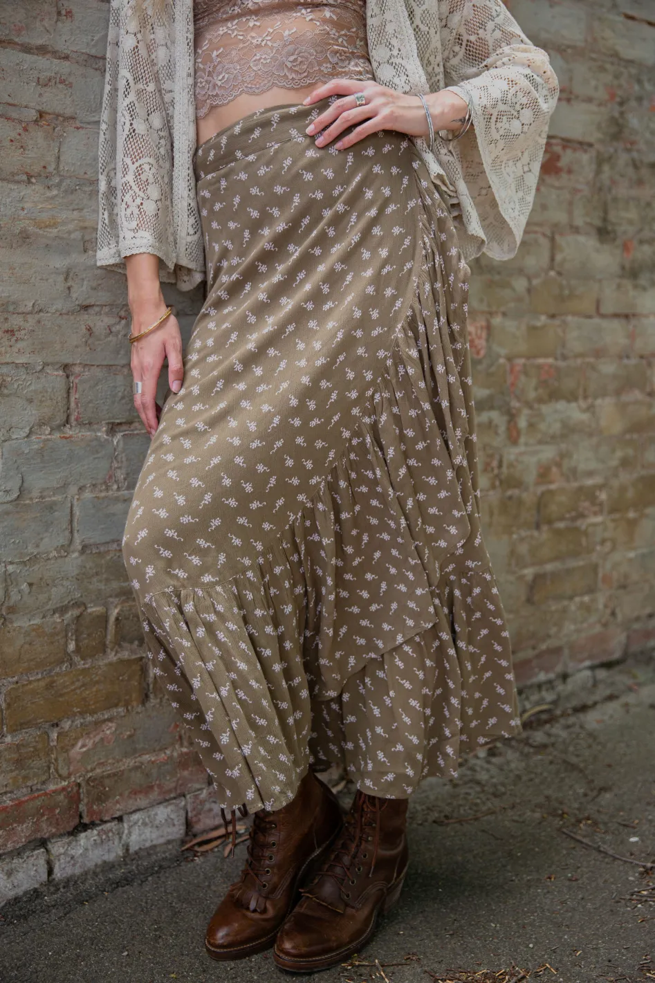 Outlet Ruffle Wrap Skirt Free Size|Skirts