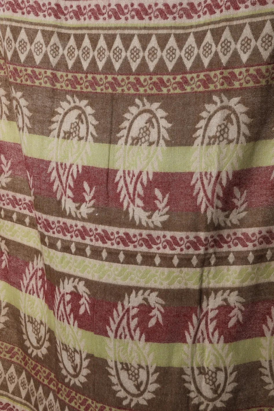Clearance Saphira Shawl Scarves & Shawls