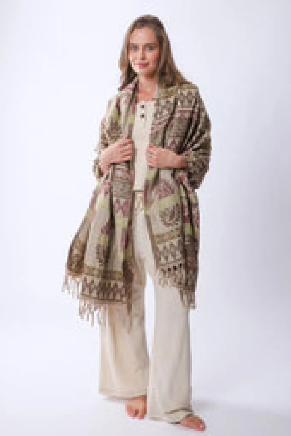 Clearance Saphira Shawl Scarves & Shawls