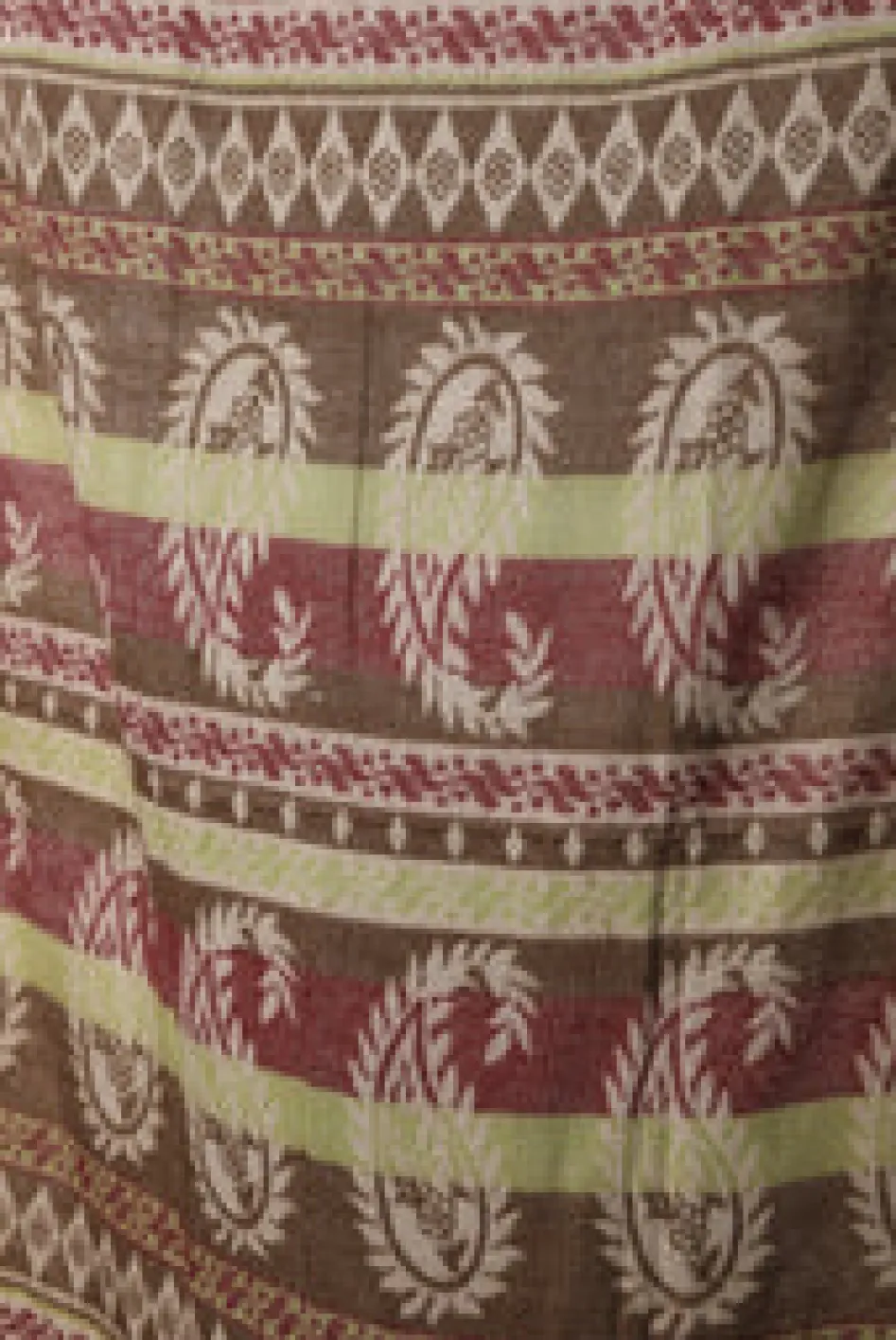 Clearance Saphira Shawl Scarves & Shawls