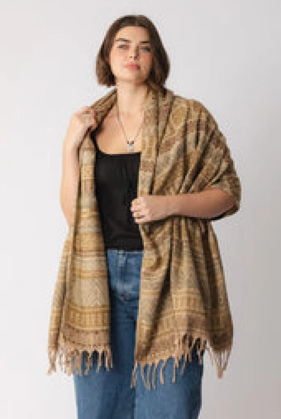 Clearance Saphira Shawl Scarves & Shawls