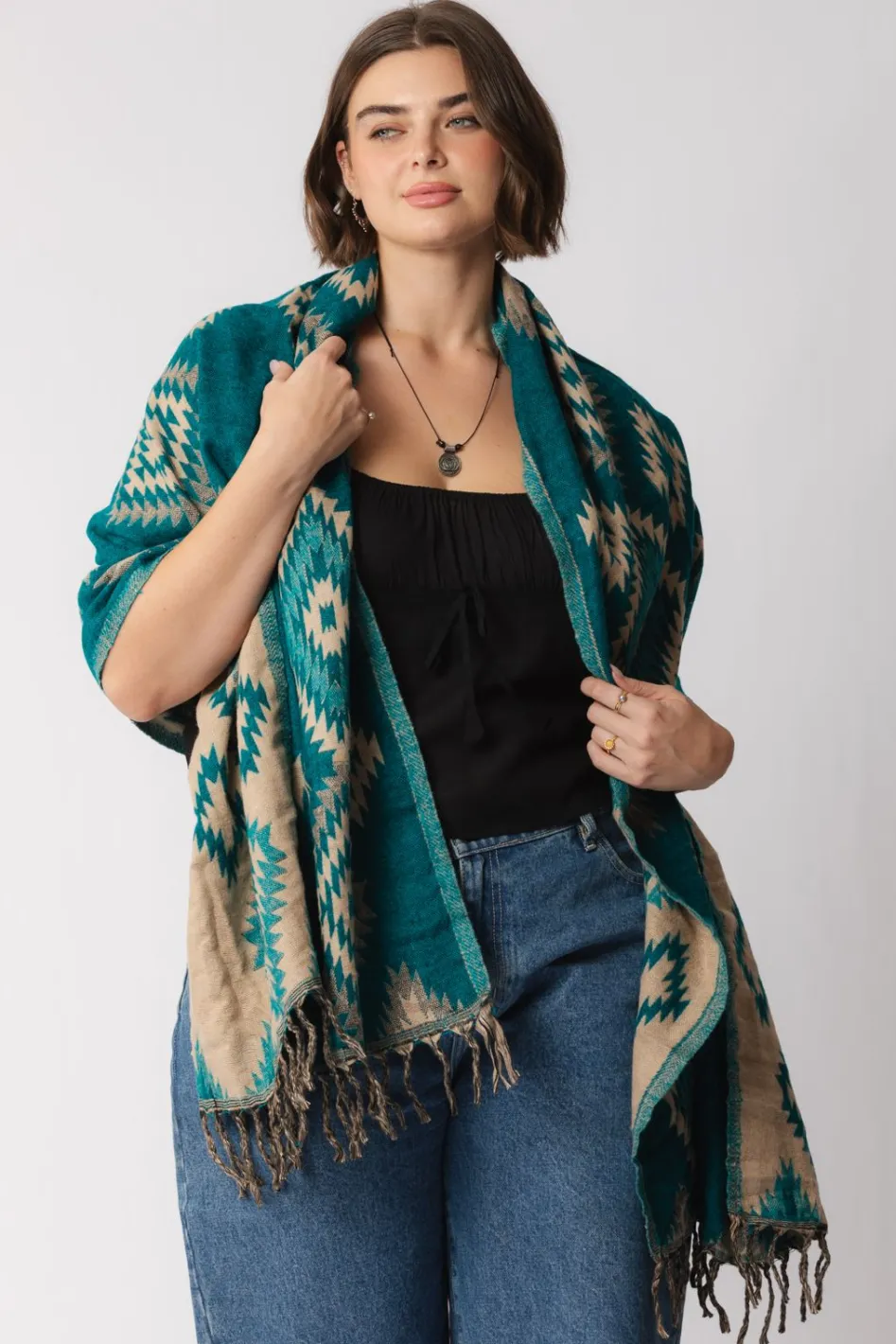 Outlet Saphira Shawl Scarves & Shawls